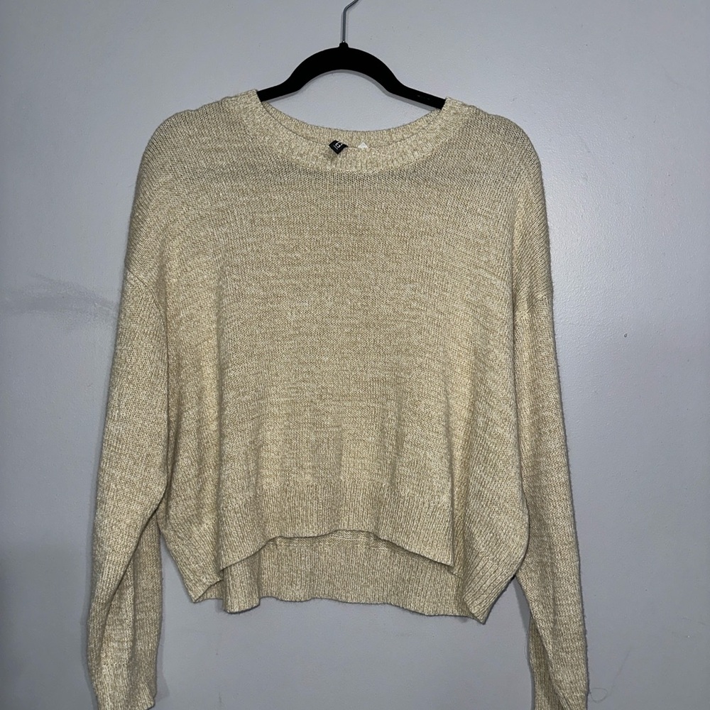 H&M Women's Beige Crew Neck Sweater